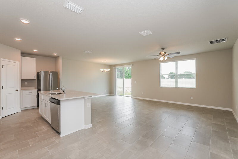 2,095/Mo, 38993 Harlow Rose Drive Zephyrhills, FL 33540 Living Room View 2