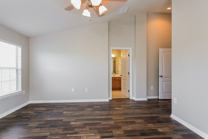 1,925/Mo, 7536 Red Mill Cir New Port Richey, FL 34653 Main Bedroom View 2