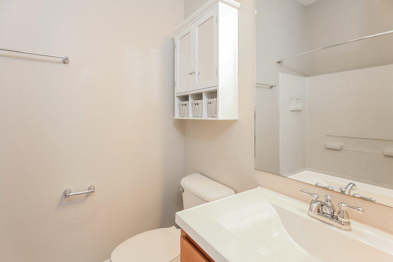 1,925/Mo, 7536 Red Mill Cir New Port Richey, FL 34653 Bathroom View