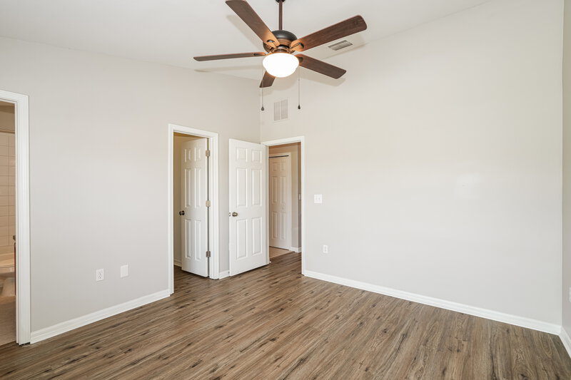 1,800/Mo, 5048 Cactus Needle Ln Wesley Chapel, FL 33544 Main Bedroom View