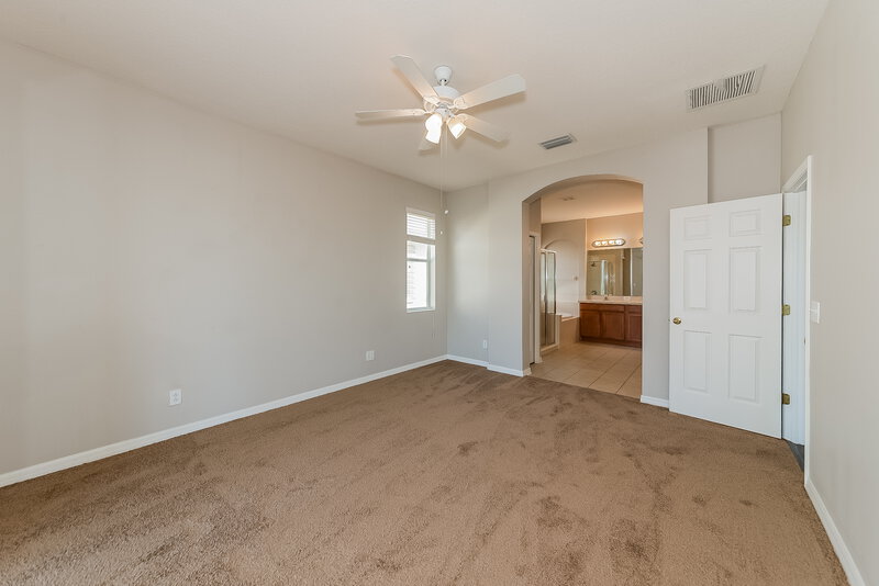 2,290/Mo, 5228 Clover Mist Dr Apollo Beach, FL 33572 Main Bedroom View 3