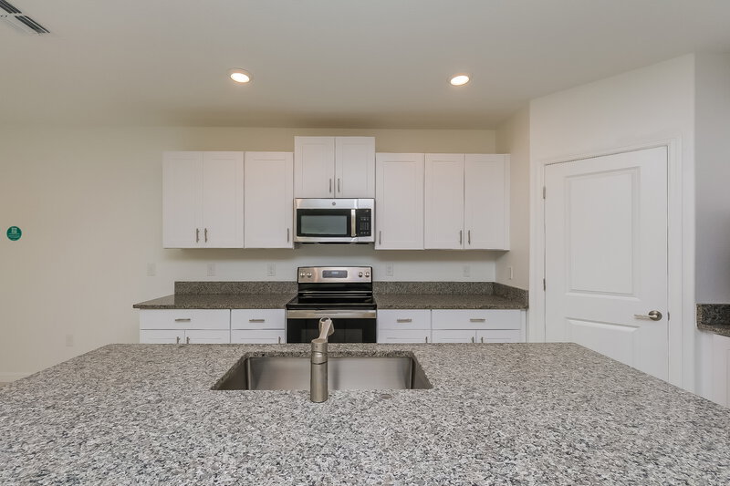 2,645/Mo, 7310 Spring Snowflake Ave Tampa, FL 33619 Misc View 4