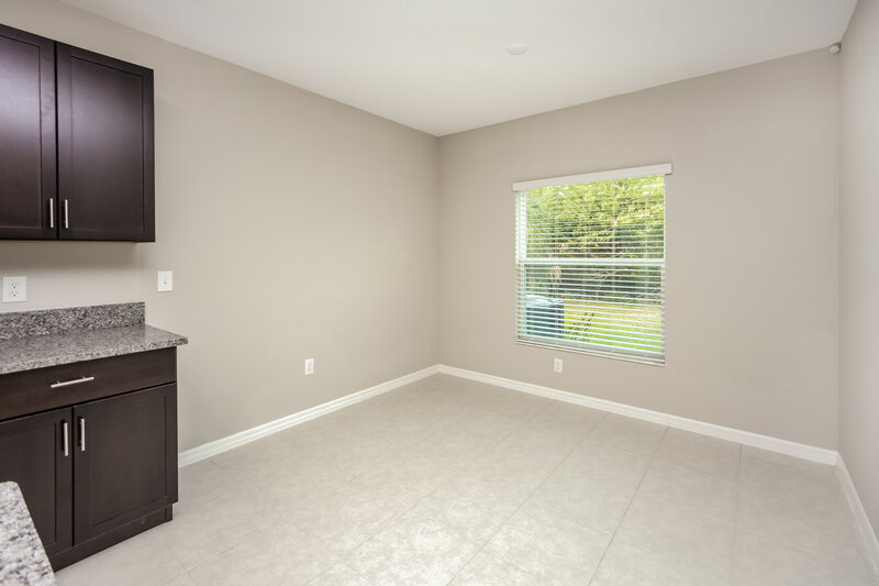 4,320/Mo, 7316 Spring Snowflake Ave Tampa, FL 33619 Dining Room View