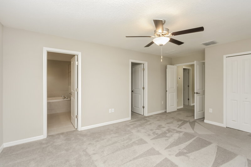 4,320/Mo, 7316 Spring Snowflake Ave Tampa, FL 33619 Main Bedroom View