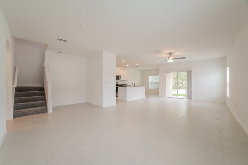 2,625/Mo, 7230 Spring Snowflake Ave Tampa, FL 33619 Living Room View