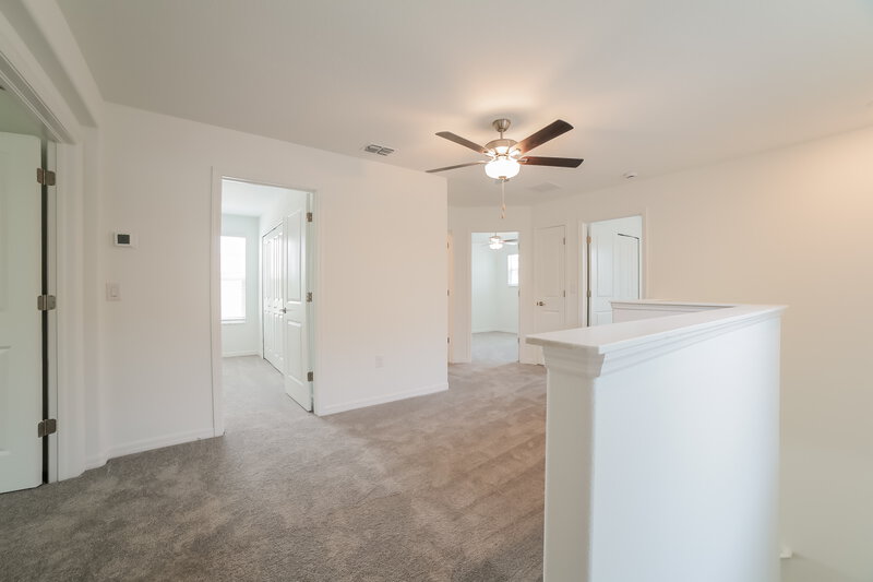2,625/Mo, 7230 Spring Snowflake Ave Tampa, FL 33619 Loft View 2