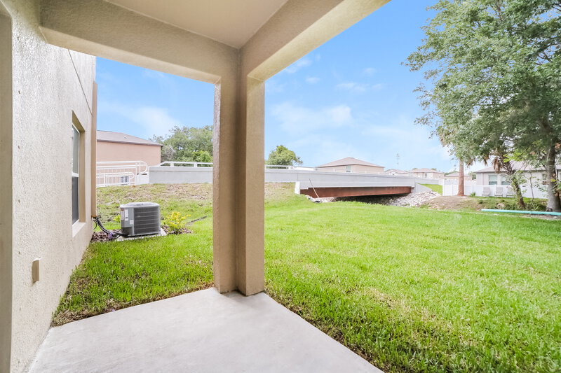 2,530/Mo, 7302 Spring Snowflake Ave Tampa, FL 33619 Covered Patio View