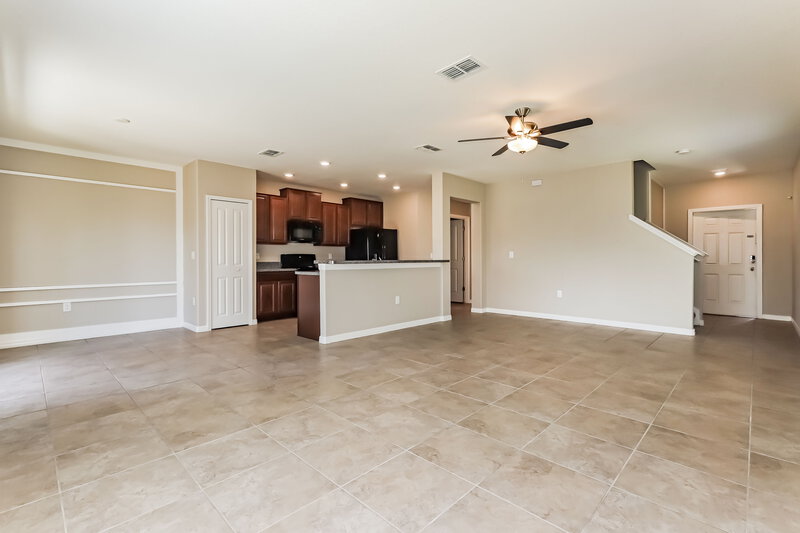 2,825/Mo, 4221 Globe Thistle Dr Tampa, FL 33619 Living Room View