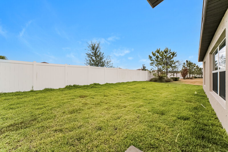 2,690/Mo, 4225 Globe Thistle Dr Tampa, FL 33619 Rear View