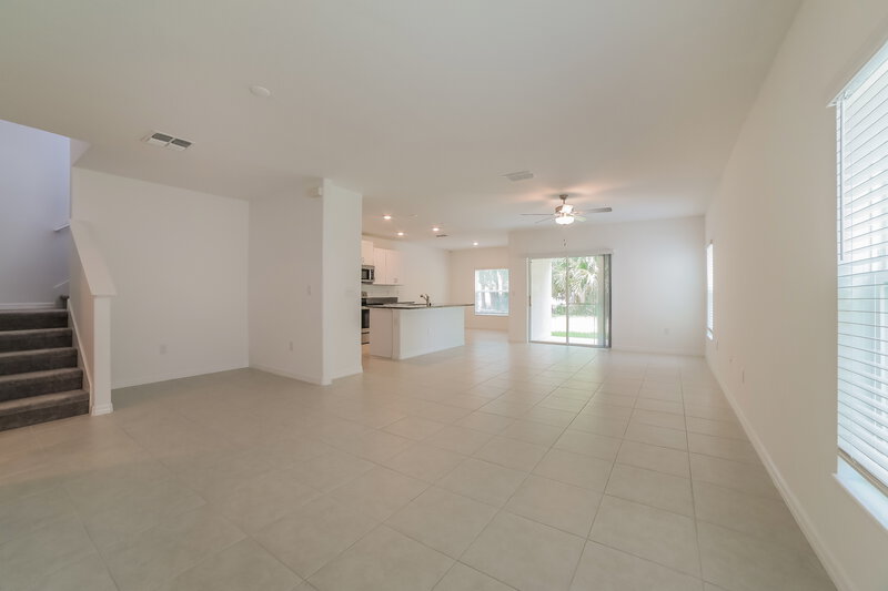 2,595/Mo, 7304 Spring Snowflake Ave Tampa, FL 33619 Misc View 2
