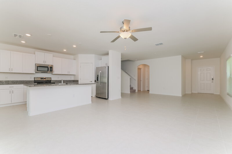 2,615/Mo, 7337 Spring Snowflake Ave Tampa, FL 33619 Living Room View