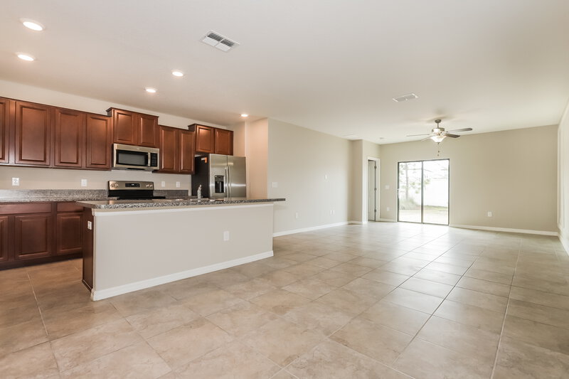 2,890/Mo, 4223 Globe Thistle Dr Tampa, FL 33619 Living Room View 2