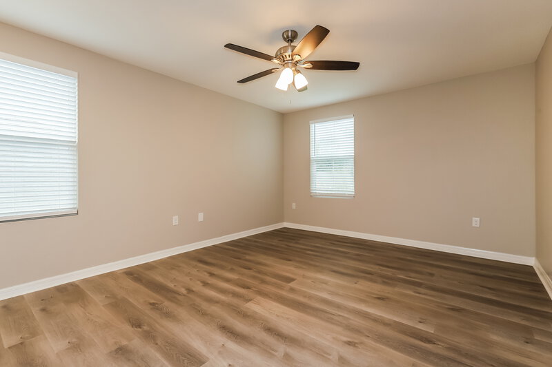 2,595/Mo, 10123 Hawk Storm Ave Tampa, FL 33610 Main Bedroom View