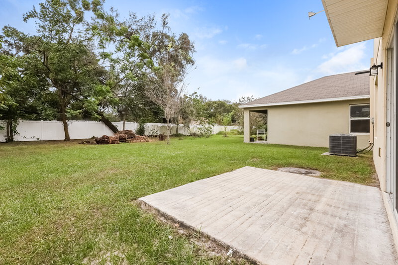 2,595/Mo, 10123 Hawk Storm Ave Tampa, FL 33610 Rear View