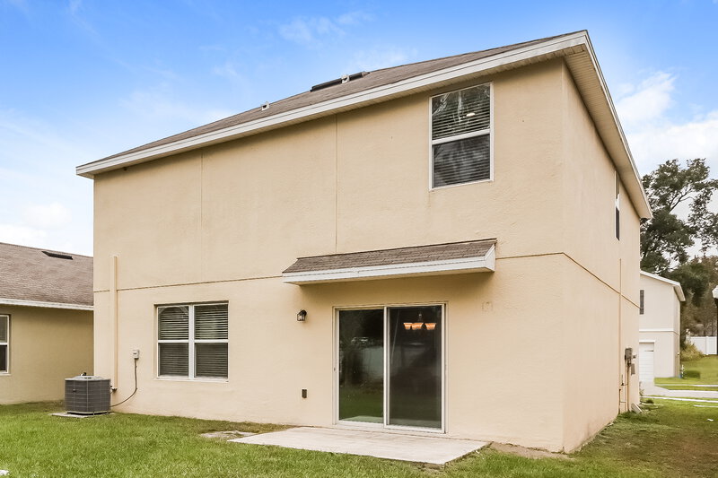 2,595/Mo, 10123 Hawk Storm Ave Tampa, FL 33610 Rear View 2