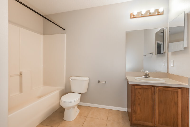 2,320/Mo, 10510 Boyette Creek Blvd Riverview, FL 33569 Bathroom View