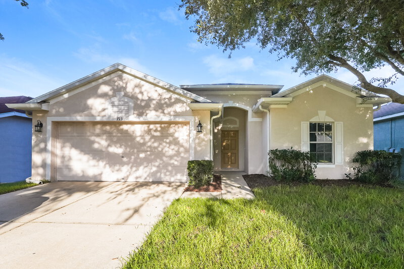 2,310/Mo, 713 Star Pointe Dr Seffner, FL 33584 External View