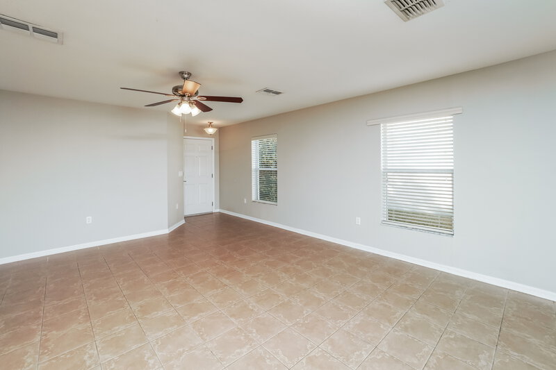 2,070/Mo, 9619 Maxson Dr Land O' Lakes, FL 34638 Living Room View