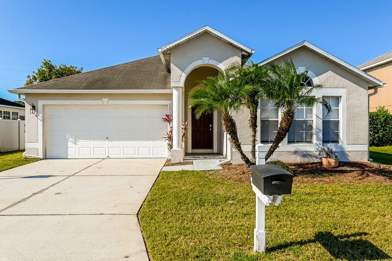 2,225/Mo, 8212 Settlers Creek Loop Lakeland, FL 33810 External View