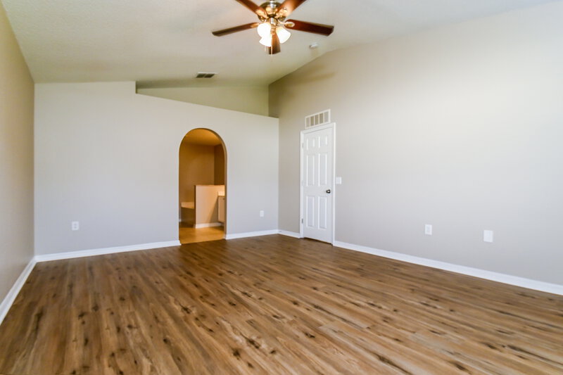 2,225/Mo, 8212 Settlers Creek Loop Lakeland, FL 33810 Main Bedroom View