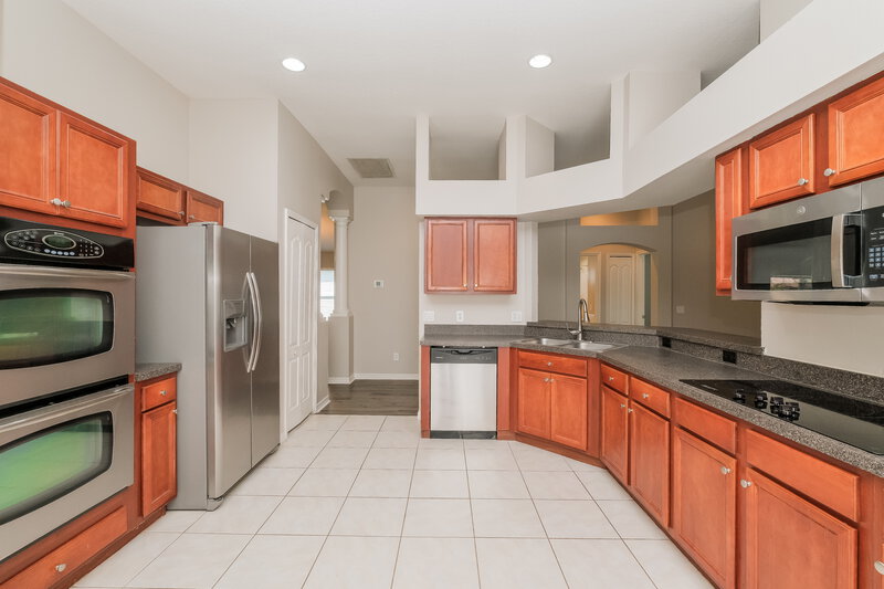 2,290/Mo, 7602 Citrus Blossom Dr Land O' Lakes, FL 34637 Kitchen View
