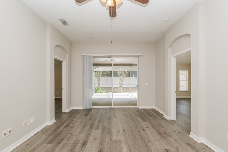 2,290/Mo, 7602 Citrus Blossom Dr Land O' Lakes, FL 34637 Family Room View 2