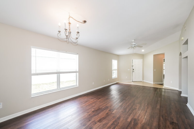 2,085/Mo, 10704 Navigation Dr Riverview, FL 33579 Dining Room View 2