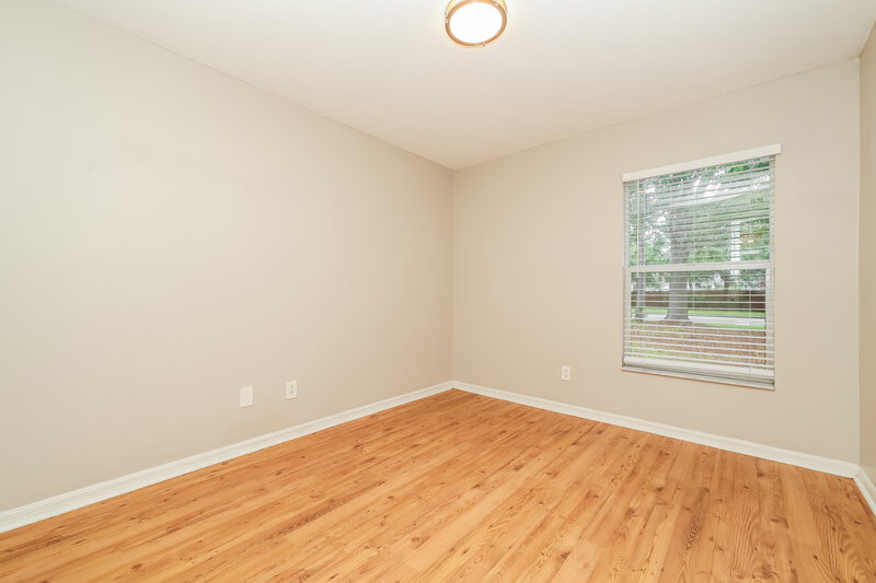 1,925/Mo, 7445 Oxford Garden Cir Apollo Beach, FL 33572 Bedroom View 3