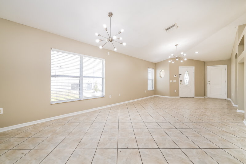 1,970/Mo, 12704 Evington Point Dr Riverview, FL 33579 Dining Room View