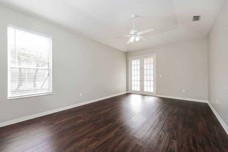 2,650/Mo, 8519 Parrots Landing Dr Tampa, FL 33647 Main Bedroom View