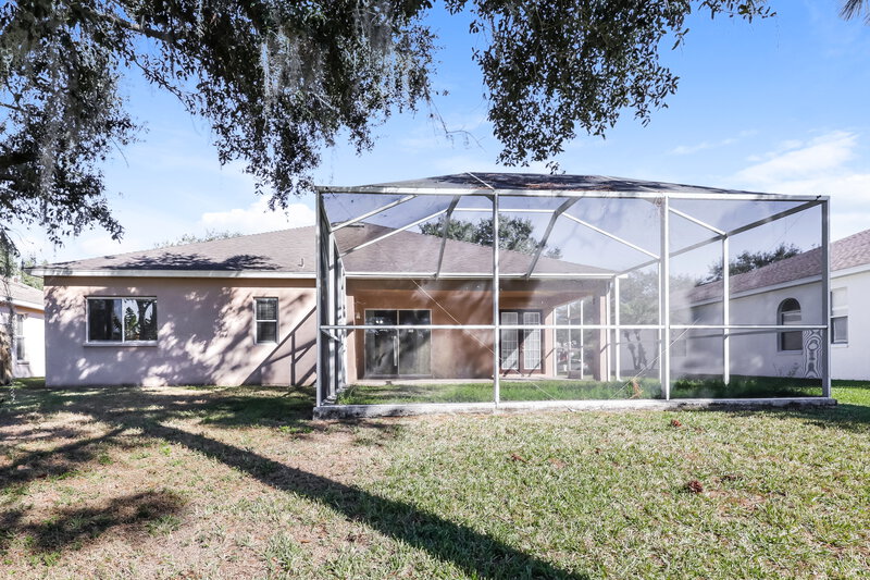 2,650/Mo, 8519 Parrots Landing Dr Tampa, FL 33647 Rear View