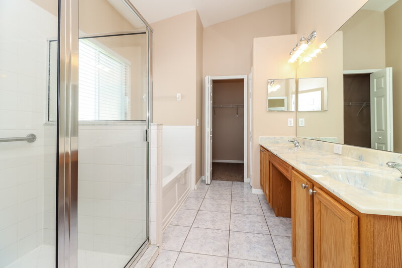 3,375/Mo, 1517 Amaryllis Ct Trinity, FL 34655 Main Bathroom View