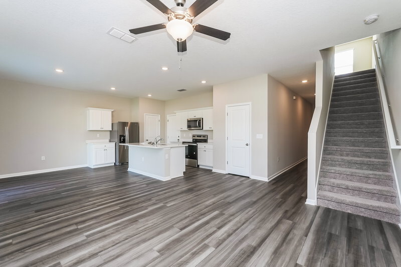 2,290/Mo, 962 Kelly Fern Loop Ruskin, FL 33570 Living Room View