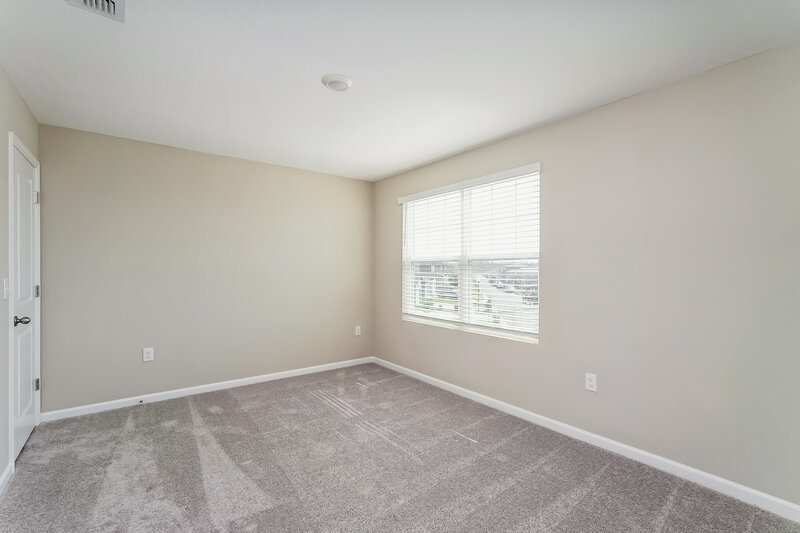 2,290/Mo, 962 Kelly Fern Loop Ruskin, FL 33570 Family Room View 2