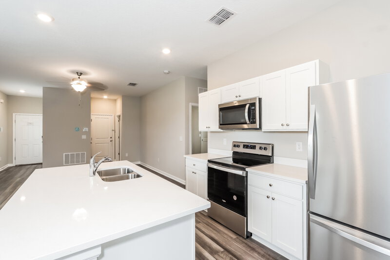 2,200/Mo, 960 Kelly Fern Loop Ruskin, FL 33570 Misc View 7