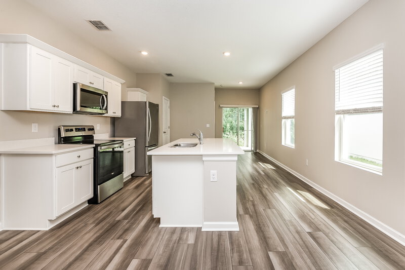 1,930/Mo, 2096 Harris Hawk Ave Ruskin, FL 33570 Kitchen View