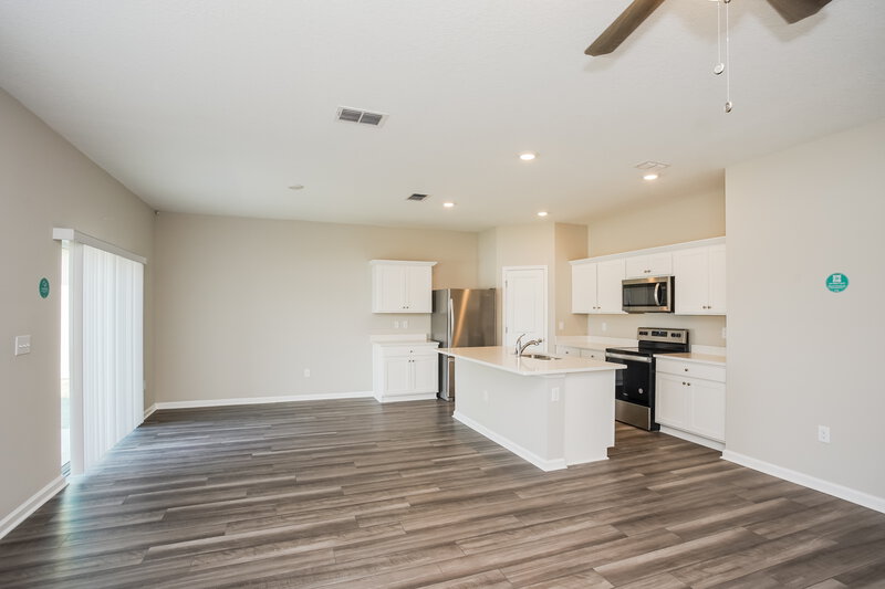 4,000/Mo, 912 Kelly Fern Loop Ruskin, FL 33570 Living Room View