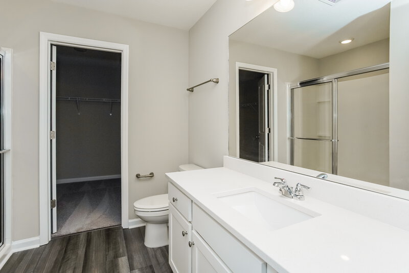 4,000/Mo, 912 Kelly Fern Loop Ruskin, FL 33570 Main Bathroom View