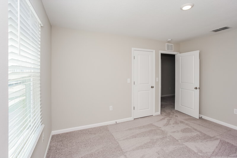 4,000/Mo, 912 Kelly Fern Loop Ruskin, FL 33570 Bedroom View 2