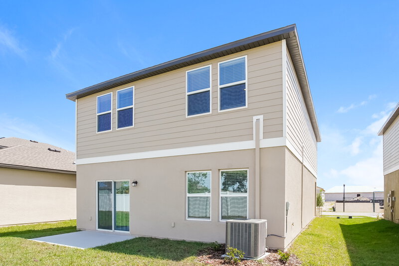 4,000/Mo, 912 Kelly Fern Loop Ruskin, FL 33570 Rear View