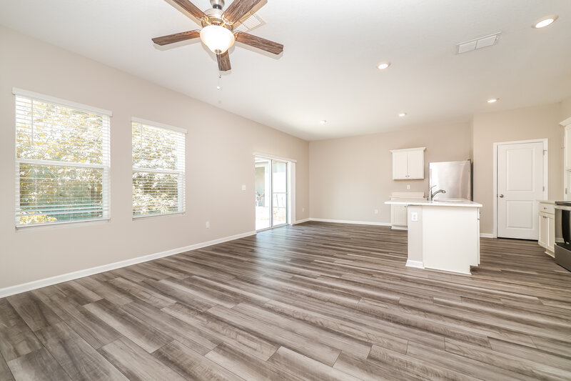2,135/Mo, 2052 Harris Hawk Ave Ruskin, FL 33570 Living Room View 2