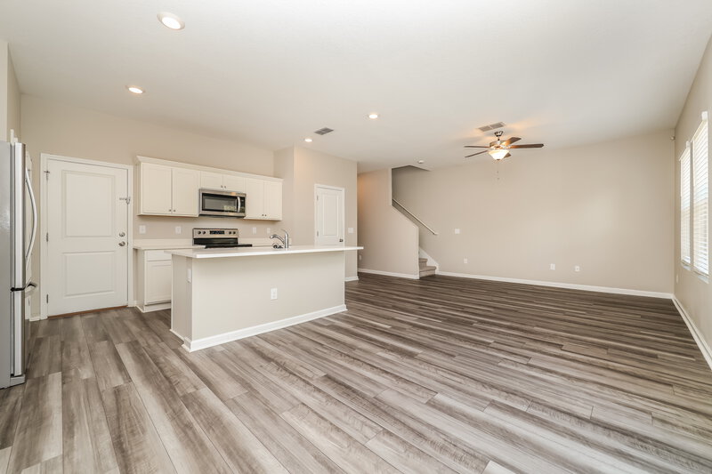 2,135/Mo, 2052 Harris Hawk Ave Ruskin, FL 33570 Living Room View 3