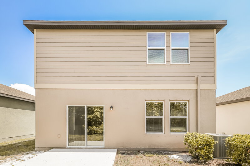 2,135/Mo, 2052 Harris Hawk Ave Ruskin, FL 33570 Rear View