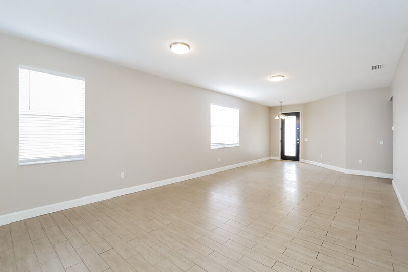 2,250/Mo, 2703 Redwood St Mulberry, FL 33860 Family Room View