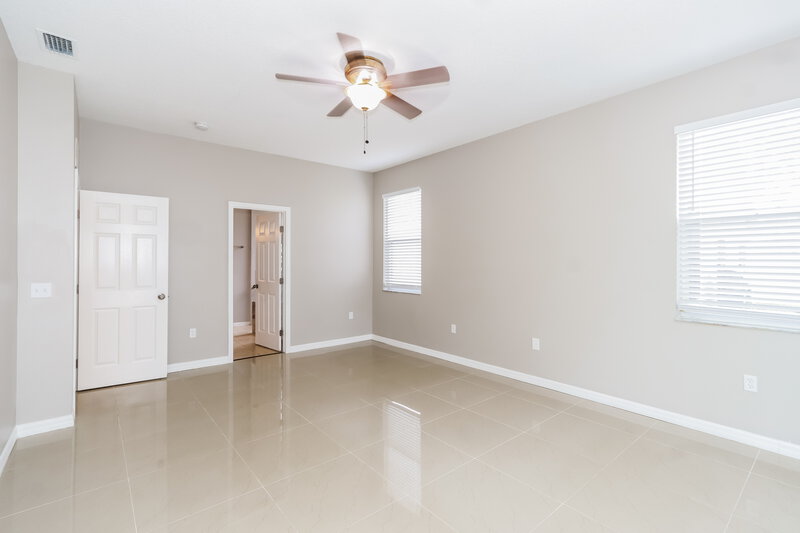 2,250/Mo, 2703 Redwood St Mulberry, FL 33860 Main Bedroom View 2