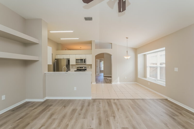 2,275/Mo, 411 Sand Ridge Dr Valrico, FL 33594 Family Room View