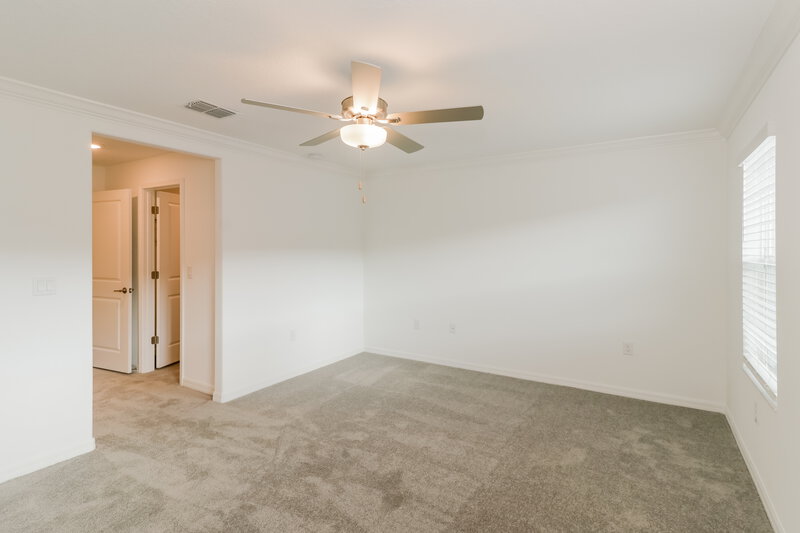 2,015/Mo, 2171 Great Sapphire Ln Lutz, FL 33558 Main Bedroom View 2