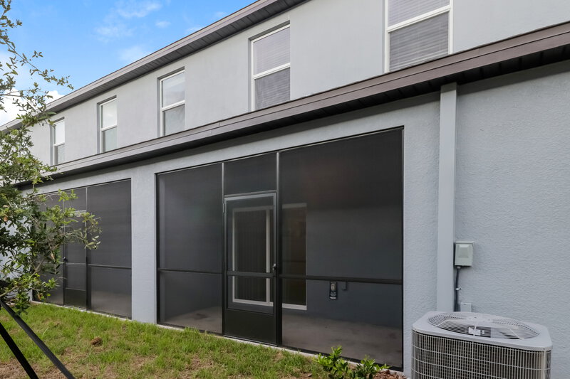 2,015/Mo, 2171 Great Sapphire Ln Lutz, FL 33558 Rear View