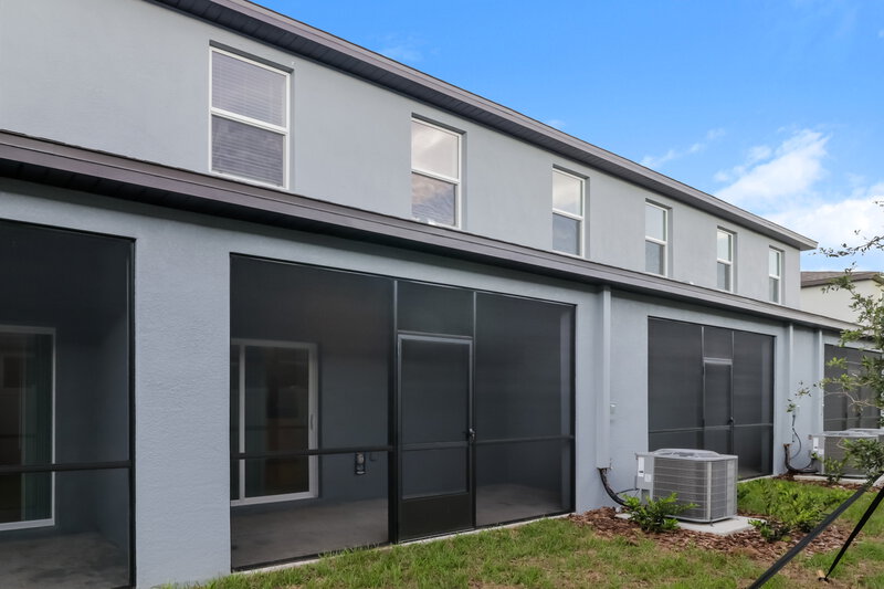 2,015/Mo, 2171 Great Sapphire Ln Lutz, FL 33558 Rear View 2