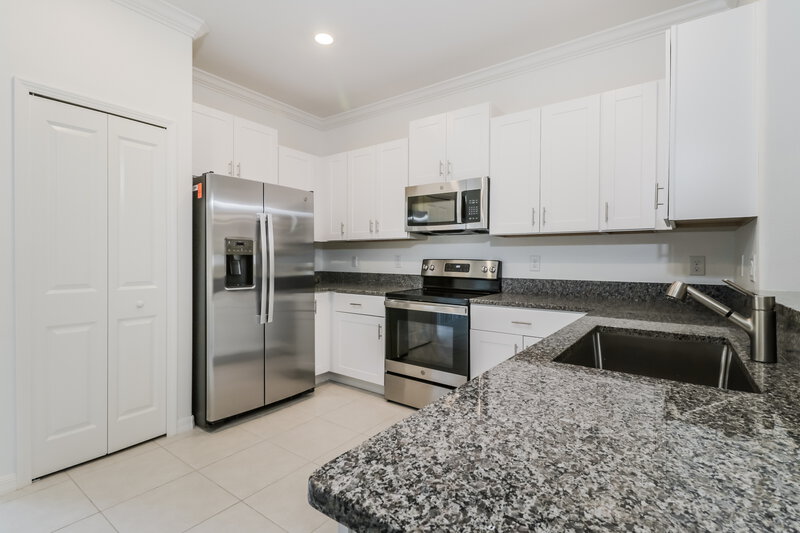 2,070/Mo, 2175 Great Sapphire Ln Lutz, FL 33558 Kitchen View